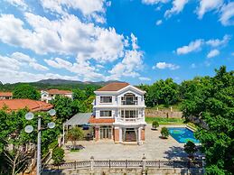 Milake Holiday Villa