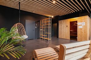 Apartment With Large Balcony by Renters