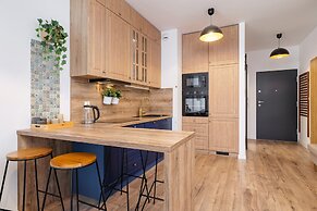 Apartment With Large Balcony by Renters