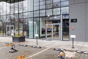 Apartment With Large Balcony by Renters