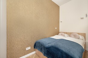 Studio in Central Wrocław by Renters