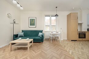 Studio in Central Wrocław by Renters