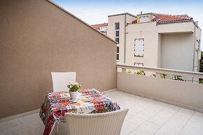 Studio Apartments Near Center 4