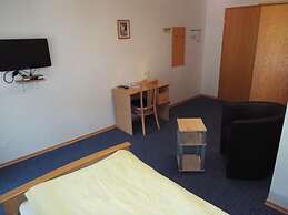 Hotel garni Zum Reinhartswald
