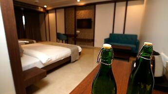 SWARNA HOTEL & RESORT