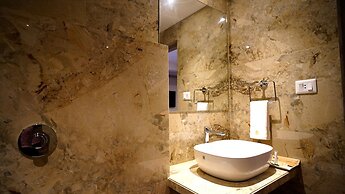 SWARNA HOTEL & RESORT