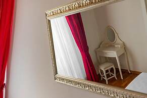 La Casa Magenta by Wonderful Italy