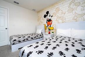 Splendid 5Bd w Pool at Solara Resort 2154