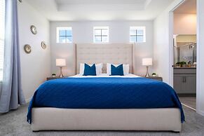 Splendid 5Bd w Pool at Solara Resort 2154