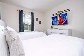 Splendid 5Bd w Pool at Solara Resort 2154