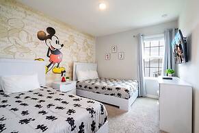 Splendid 5Bd w Pool at Solara Resort 2154