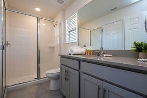 Splendid 5Bd w Pool at Solara Resort 2154