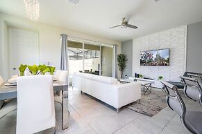 Splendid 5Bd w Pool at Solara Resort 2154