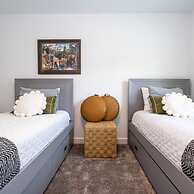 Gorgeous 4 Bd w Pool Storey Lake Resort 2485