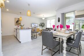 Gorgeous 4 Bd w Pool Storey Lake Resort 2485