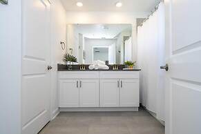 Gorgeous 4 Bd w Pool Storey Lake Resort 2485