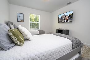 Gorgeous 4 Bd w Pool Storey Lake Resort 2485