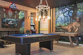 Gorgeous 9Bd SF w Pool Champions Gate 9088