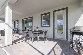 Gorgeous 9Bd SF w Pool Champions Gate 9088