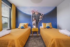 Gorgeous 9Bd SF w Pool Champions Gate 9088