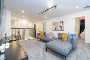 Gorgeous 9Bd SF w Pool Champions Gate 9088