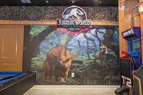 Gorgeous 9Bd SF w Pool Champions Gate 9088