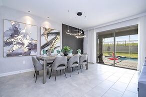 Gorgeous 9Bd SF w Pool Champions Gate 9088