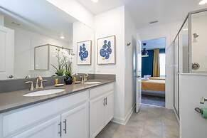 Gorgeous 9Bd SF w Pool Champions Gate 9088