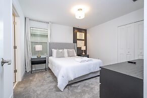 Gorgeous 9Bd SF w Pool Champions Gate 9088