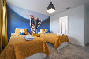 Gorgeous 9Bd SF w Pool Champions Gate 9088