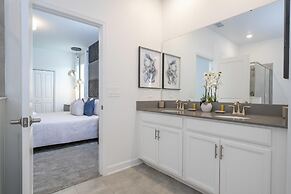 Gorgeous 9Bd SF w Pool Champions Gate 9088