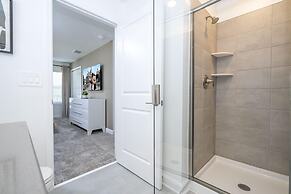 Wonderful 5 Bd w Pool Storey Lake Resort 2545