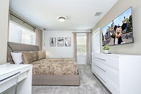 Wonderful 5 Bd w Pool Storey Lake Resort 2545