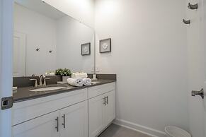 Wonderful 5 Bd w Pool Storey Lake Resort 2545