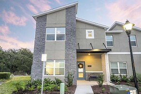 Wonderful 5 Bd w Pool Storey Lake Resort 2545