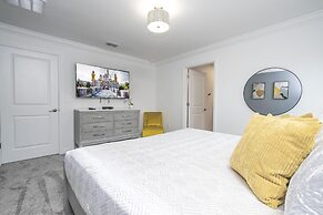 Wonderful 5 Bd w Pool Storey Lake Resort 2545