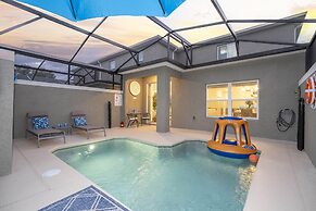 Wonderful 5 Bd w Pool Storey Lake Resort 2545