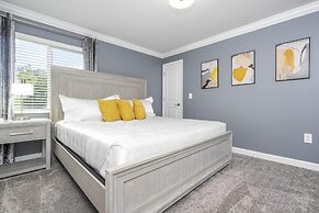 Wonderful 5 Bd w Pool Storey Lake Resort 2545