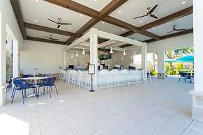 4Bd Private Pool w Free Waterpark Close Disney