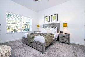 4Bd Private Pool w Free Waterpark Close Disney