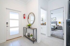 4Bd Private Pool w Free Waterpark Close Disney