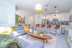 4Bd Private Pool w Free Waterpark Close Disney