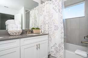 4Bd Private Pool w Free Waterpark Close Disney