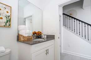 4Bd Private Pool w Free Waterpark Close Disney