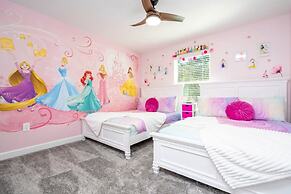 4Bd Private Pool w Free Waterpark Close Disney