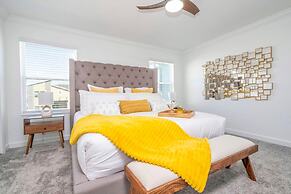 4Bd Private Pool w Free Waterpark Close Disney