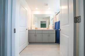 Magnificient 4Bd w Pool Storey Lake Resort 2648