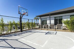 Magnificient 4Bd w Pool Storey Lake Resort 2648