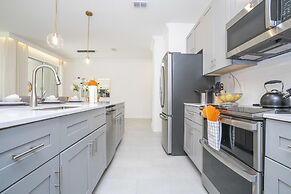 Magnificient 4Bd w Pool Storey Lake Resort 2648