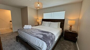 Free Waterpark 5Bd Close to Disney Private Pool